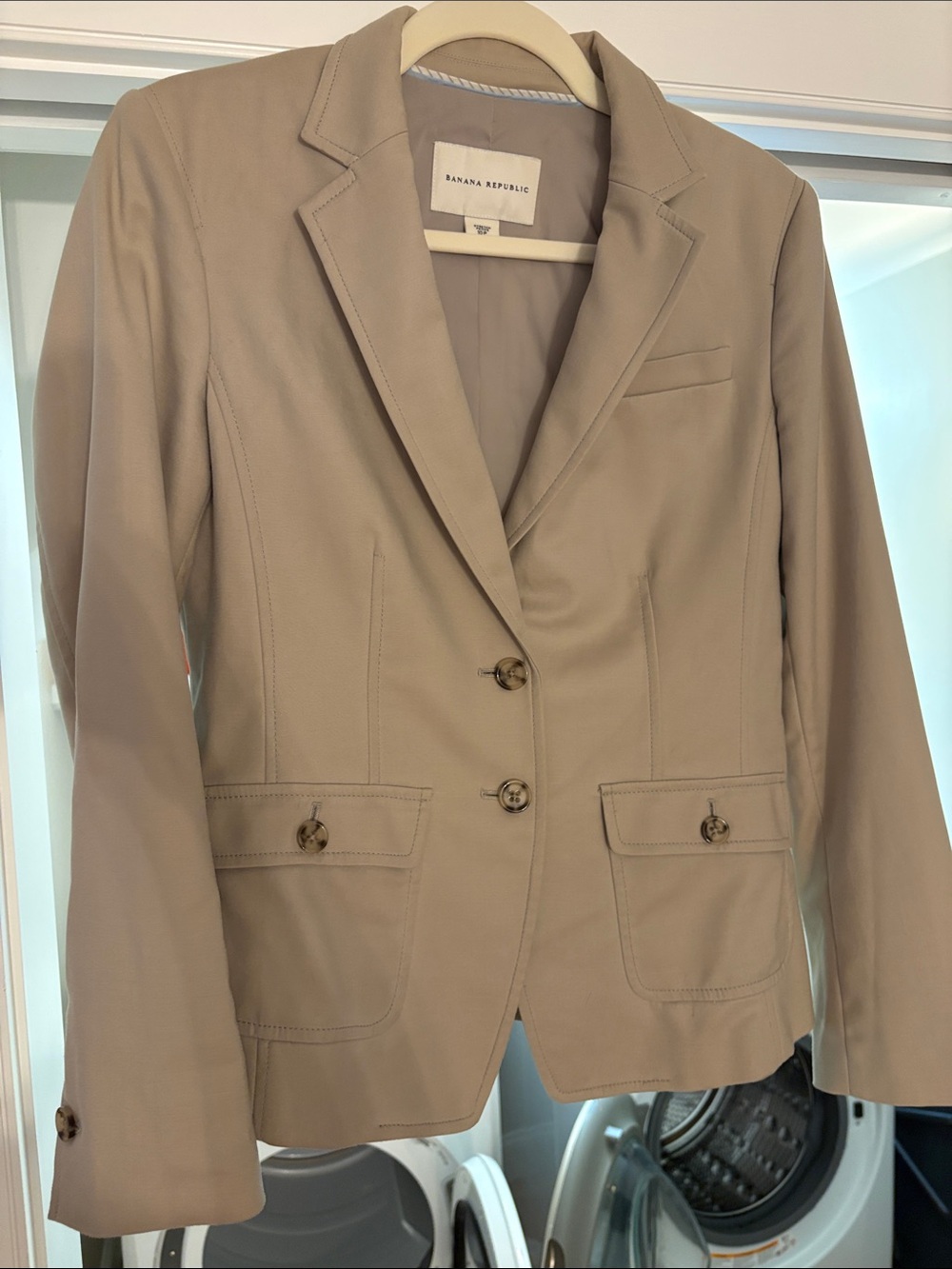 Banana Republic Light Tan Women's Tailored Blazer